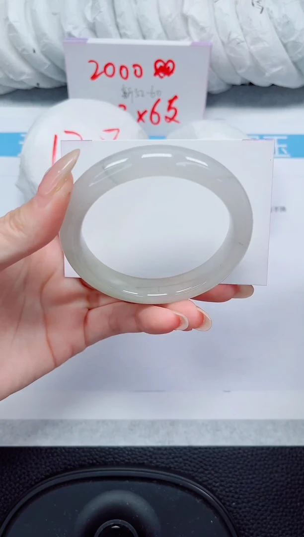 未镶嵌手镯石英质玉55-55/56