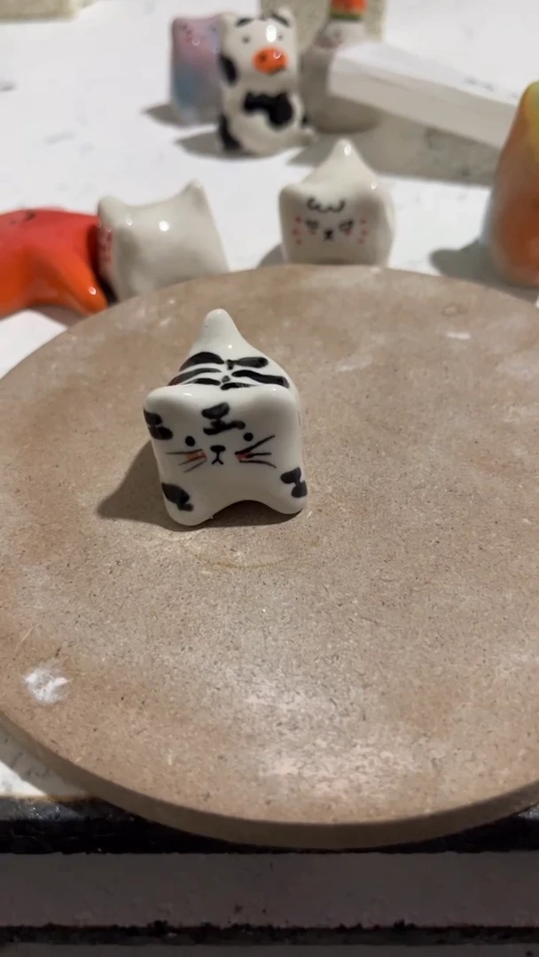 【闪购商品】摆件微瑕手工陶瓷摆件70