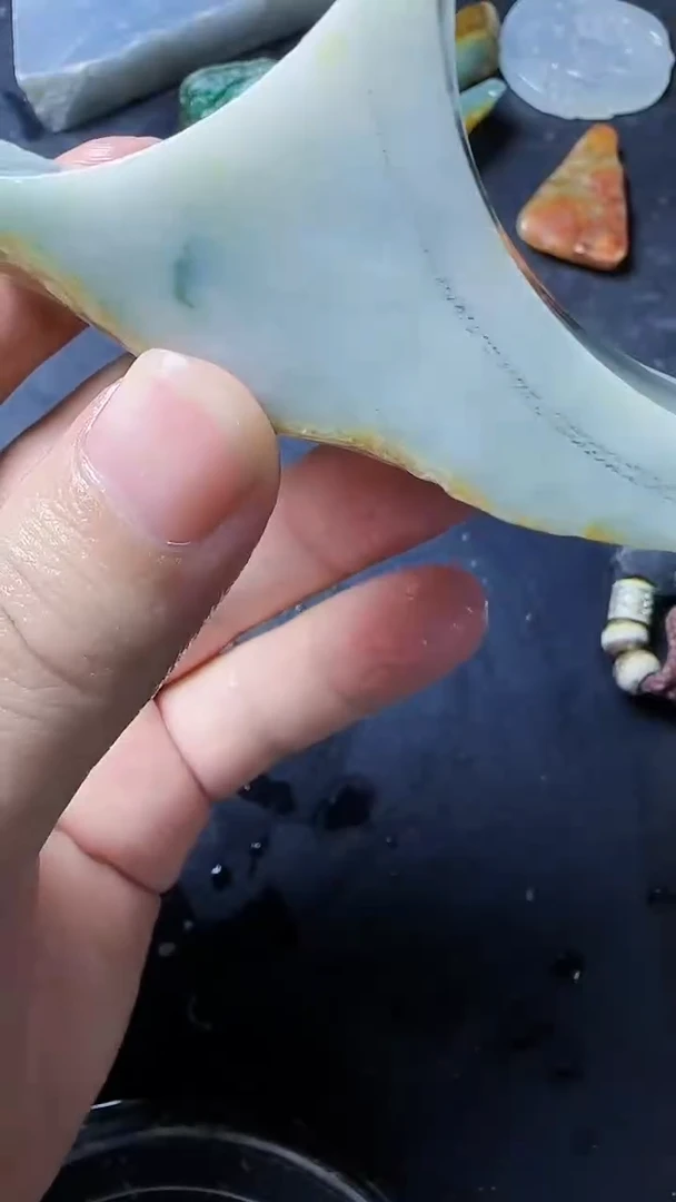 翡翠挂件未镶嵌092翡翠
