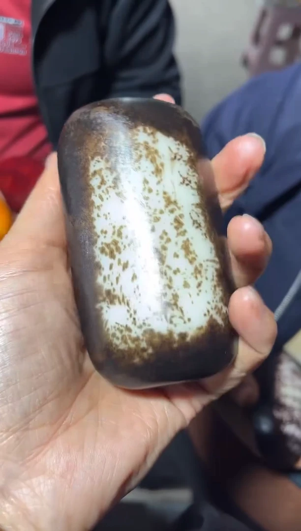 颈饰未镶嵌和田玉（青白玉）5
