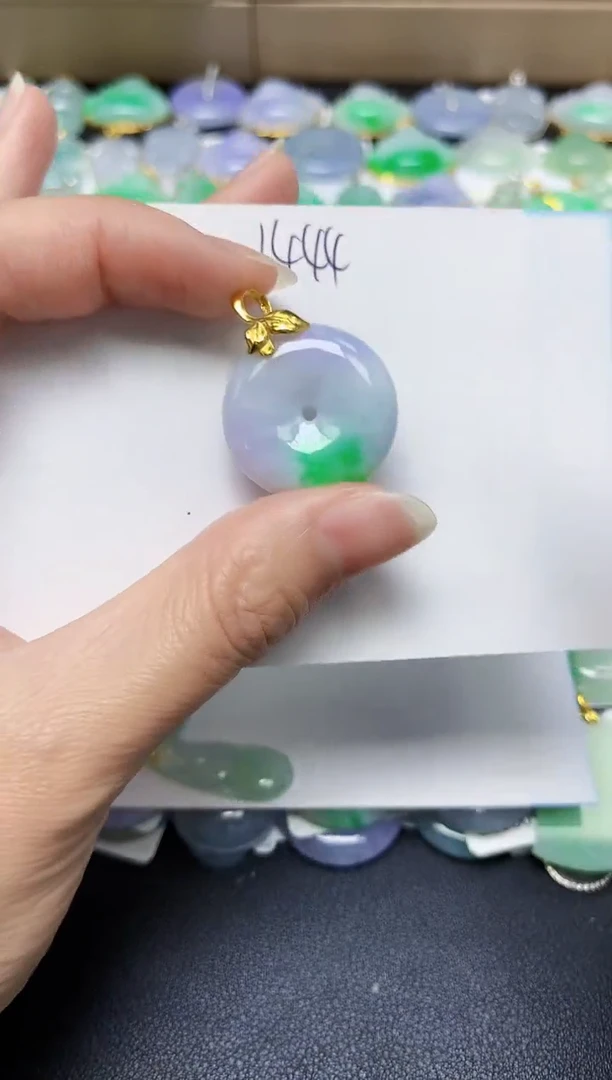 翡翠未镶嵌颈饰天然缅甸翡翠A货