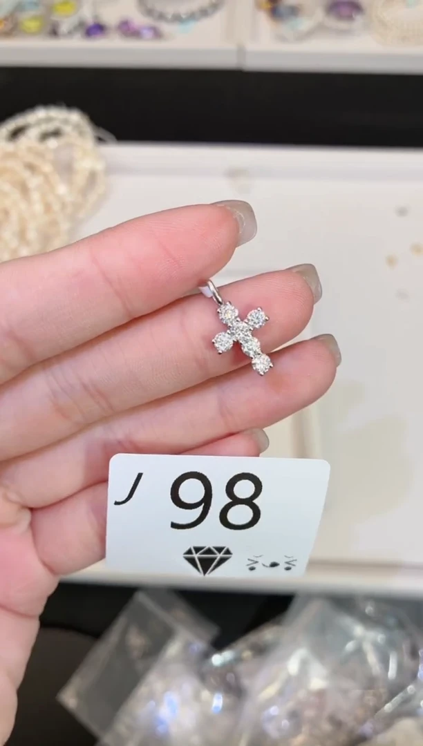合成碳硅石925银多样性发一J98