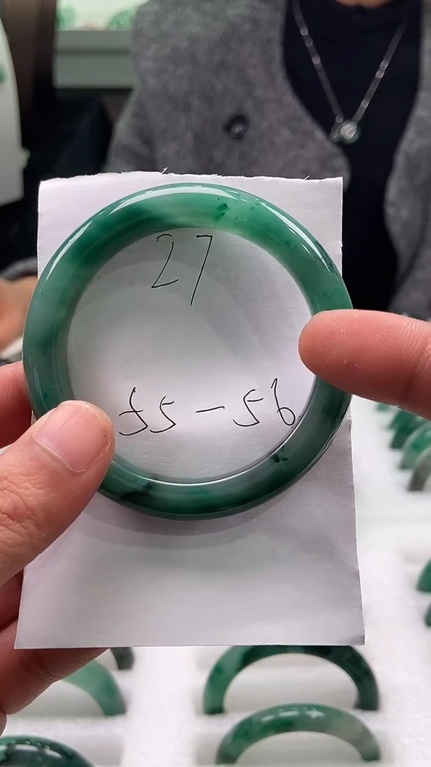 未镶嵌手镯石英质玉（非洲翠）手镯55-56