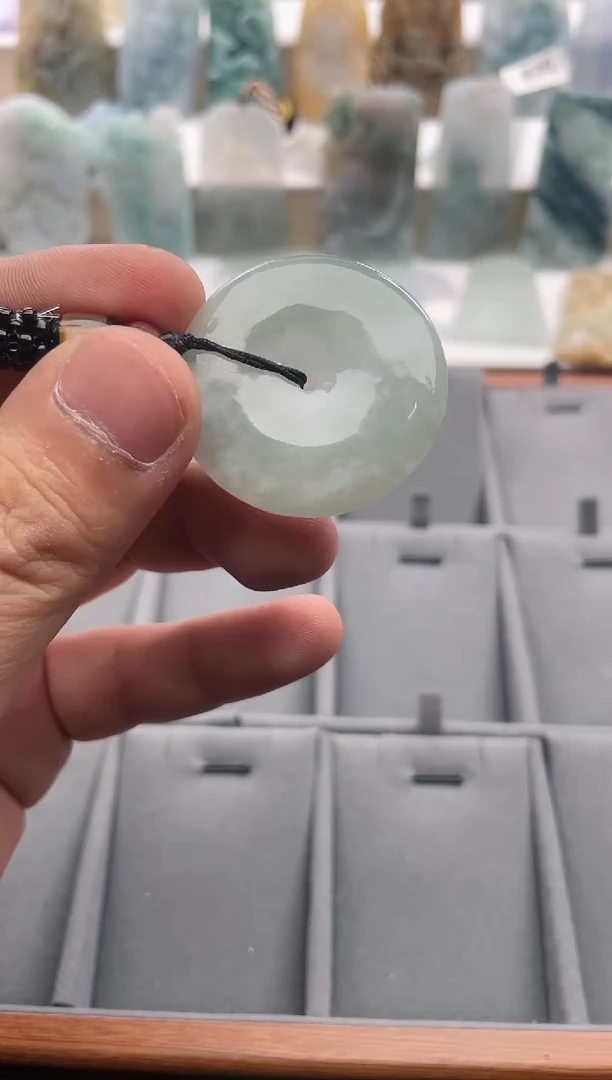 【闪购商品】翡翠颈饰未镶嵌..../1/17/37