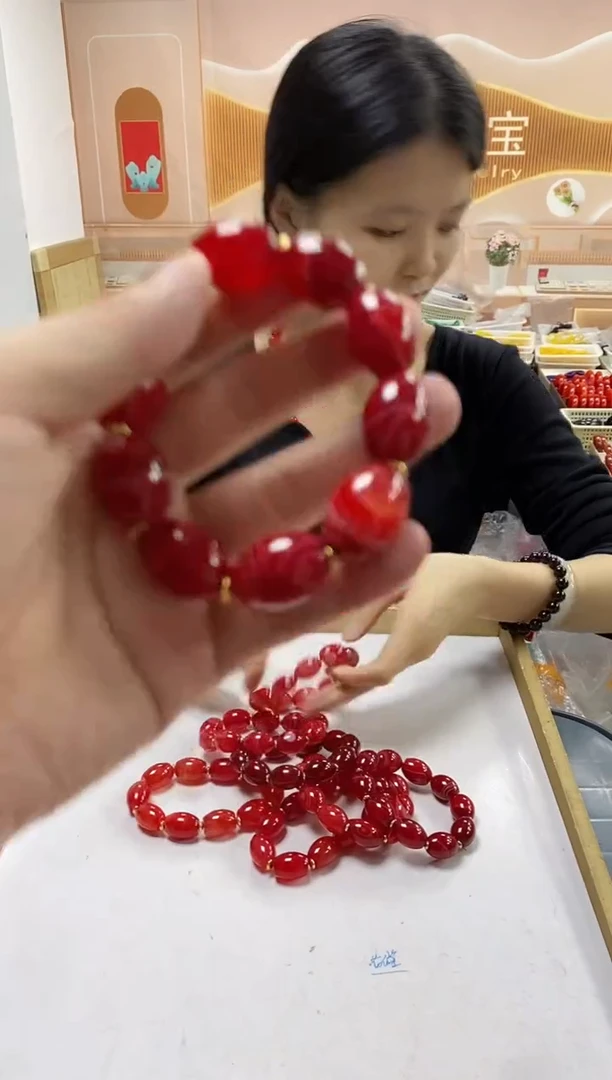 未镶嵌手串玛瑙/玉髓睛瞳血丝桶珠玛瑙手串