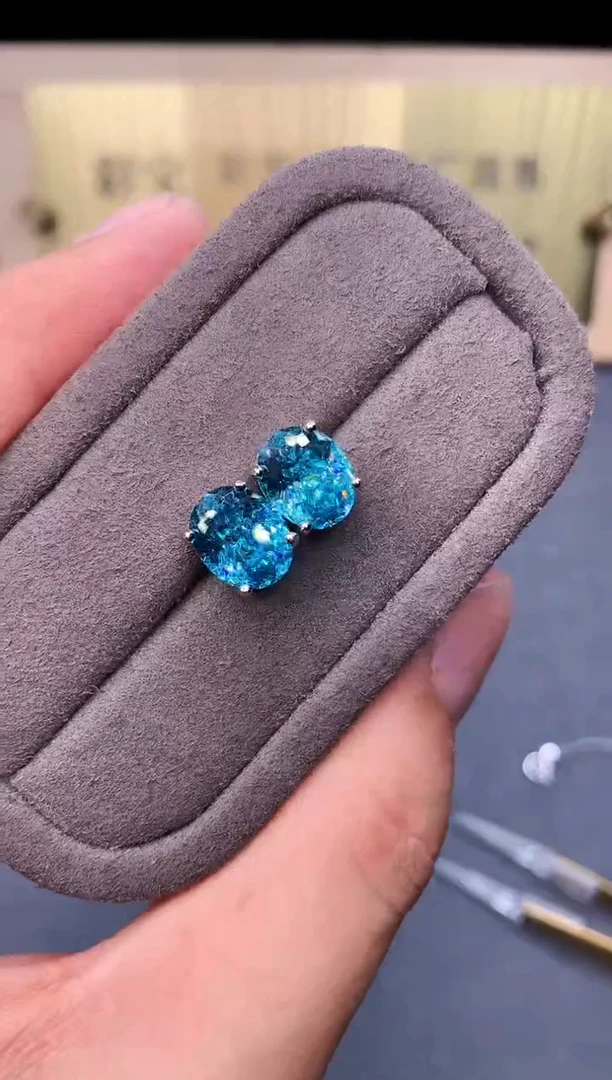 银S925镶嵌耳饰碧玺2222