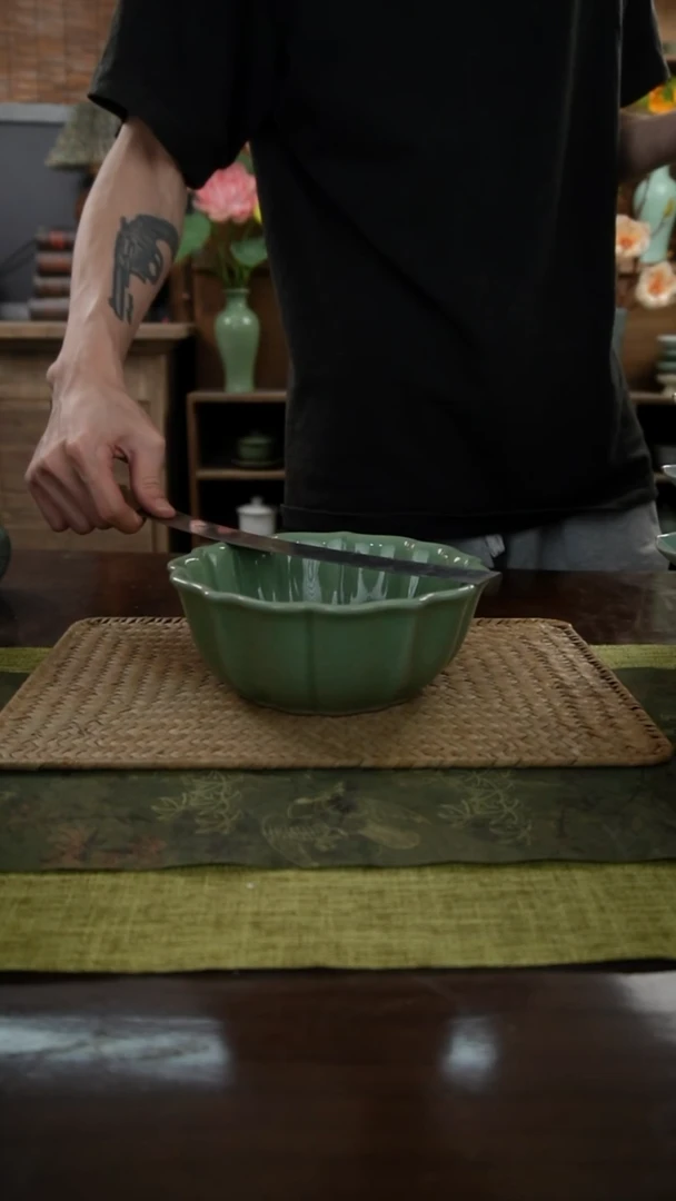 陶瓷一件包邮梅子青花瓣茶洗17cm
