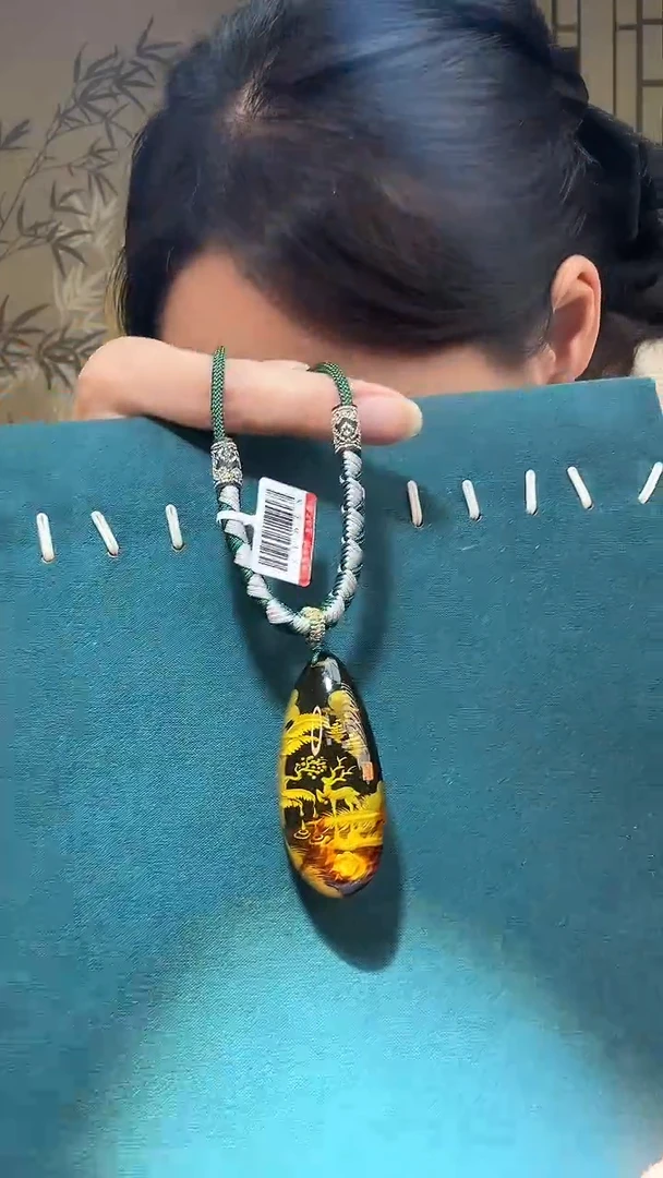 【闪购商品】琥珀裸石未镶嵌K0042天然蜜蜡