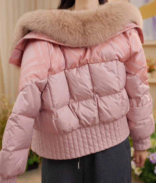 【jz】25年新款时尚女士保暖冬季樱花粉皮羽绒