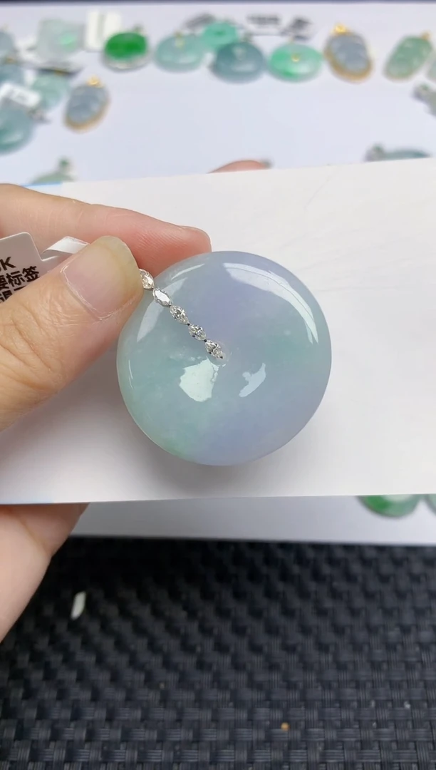 翡翠18K金镶嵌颈饰天然翡翠A货