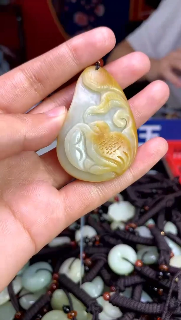 未镶嵌和田玉挂件1