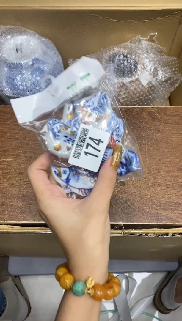瓷片吉**意隆莲瓷器欢迎大家