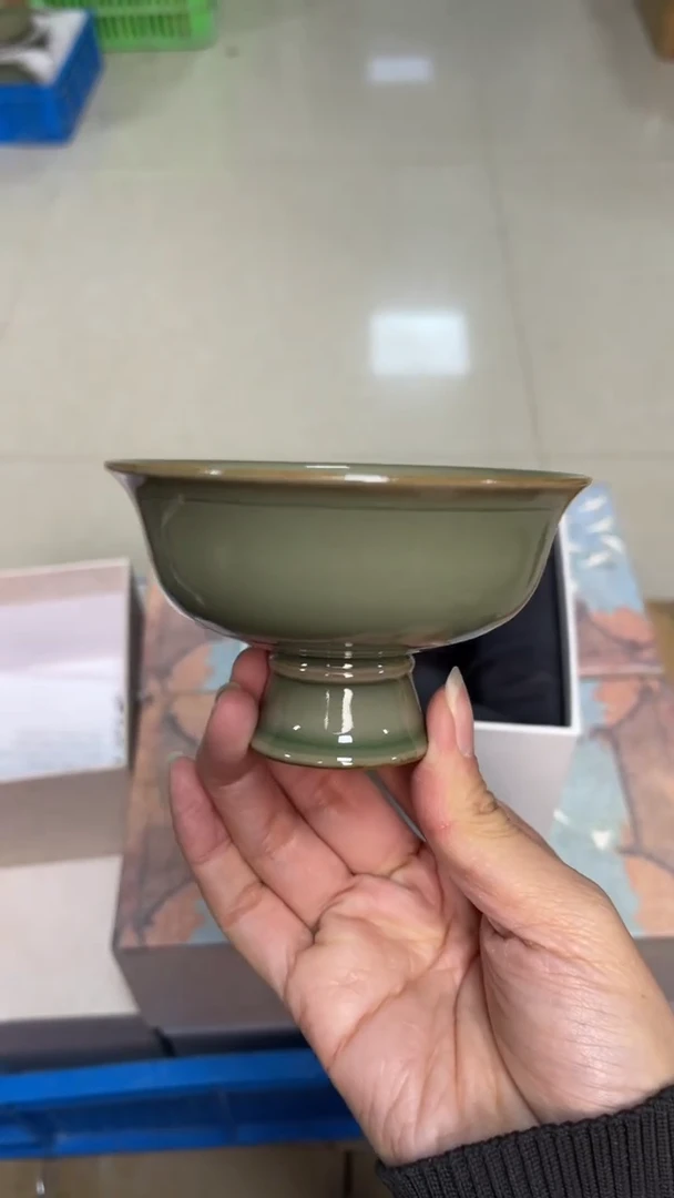 陶瓷纯手工秘色素面高足杯（一个）