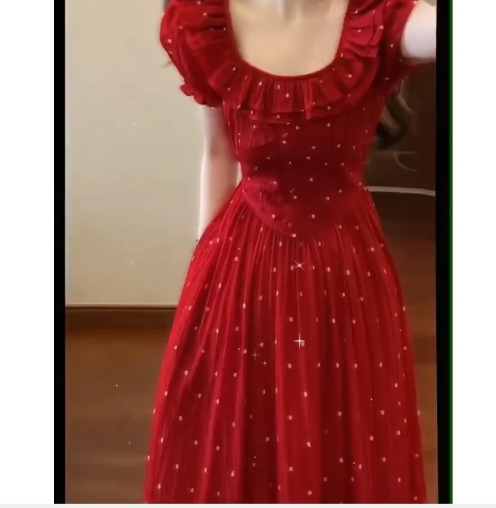 2025夏季新款网红同款洋气减龄韩版爆款连衣裙气质轻熟