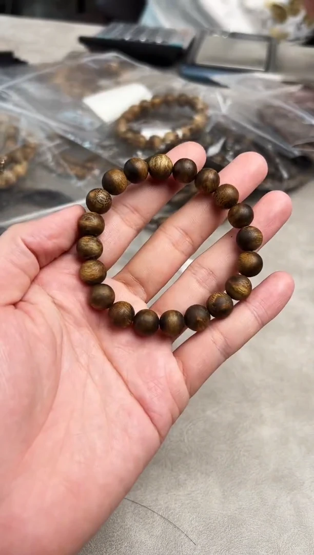 沉香手串91绿棋楠10mm 多样性发其一