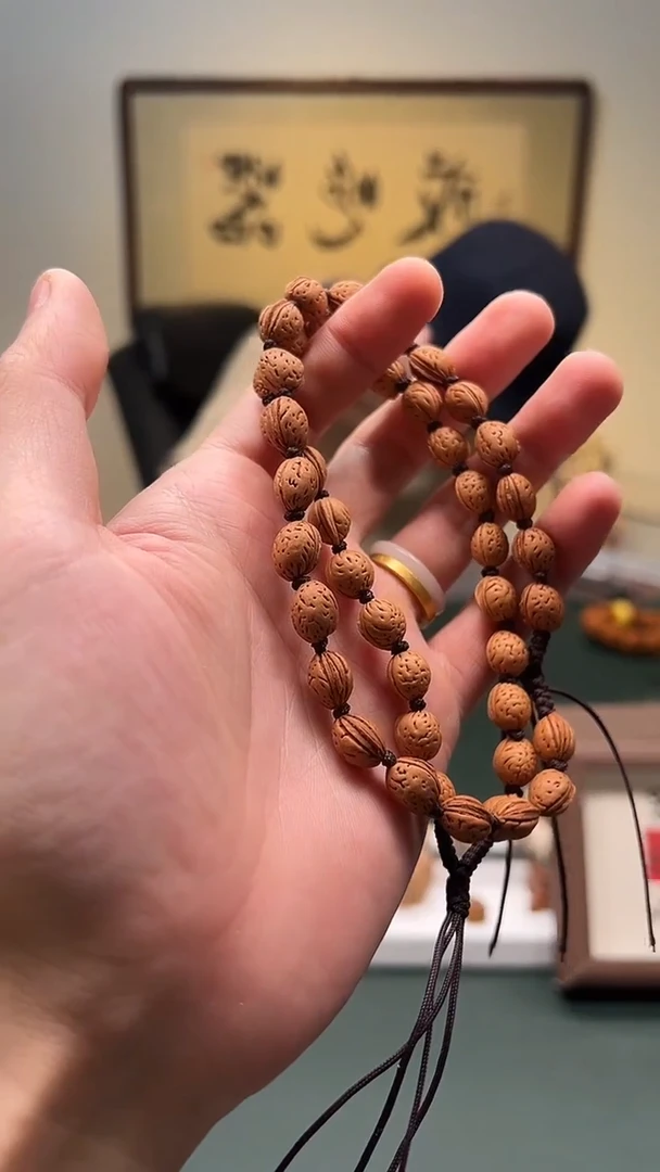 手串桃核9mm+纯野原生态小刀脐桃核手持