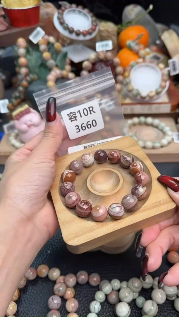 【闪购商品】石英质玉手链未镶嵌10R3660