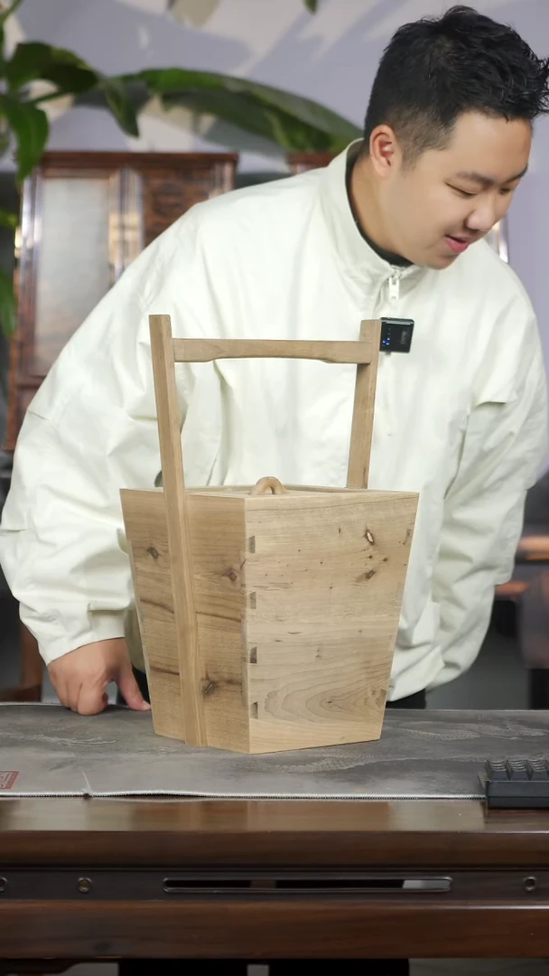 金丝楠老料精工榫卯碳斗提盒