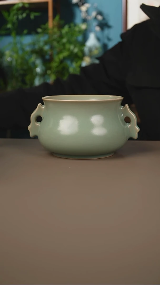 不开片熏香炉一级