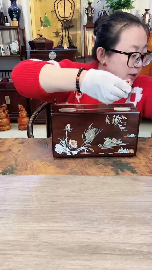 【闪购商品】红酸枝木类成套家具大红酸枝 嵌螺钿百年好合31*18*11