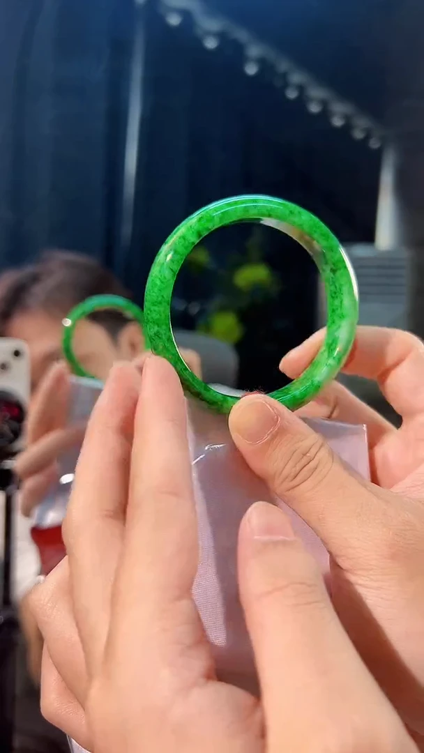 未镶嵌手镯翡翠 缅料A货/支持复检/一件