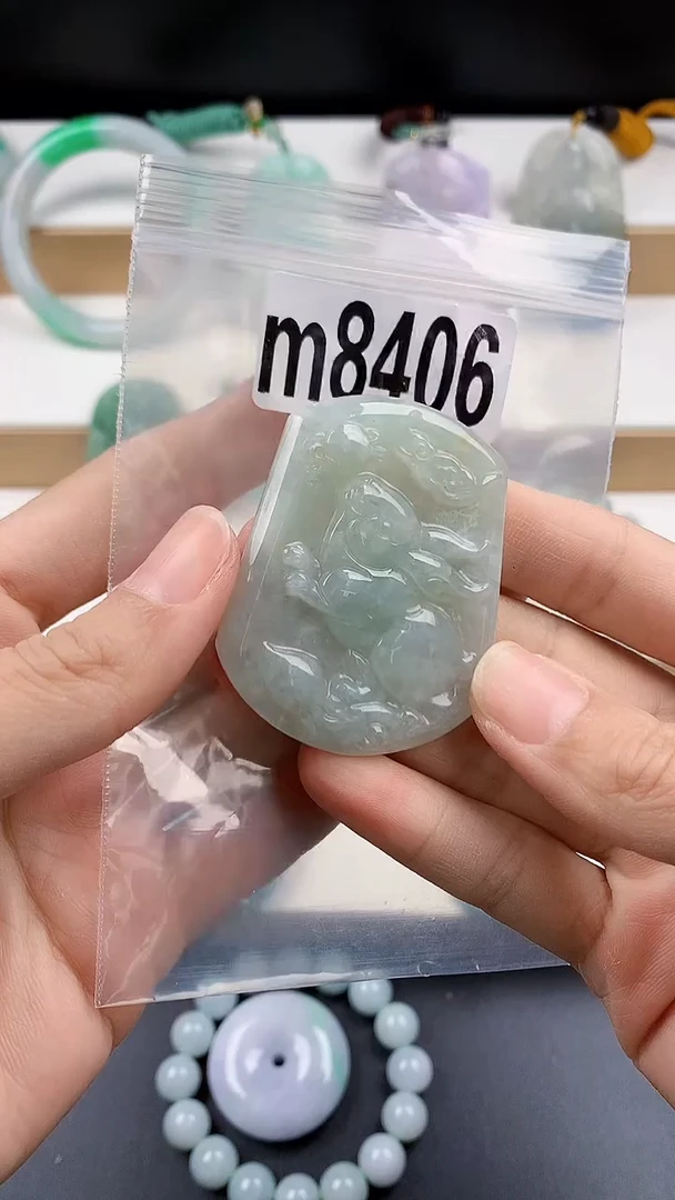 颈饰未镶嵌翡翠天然翡翠吊坠挂件