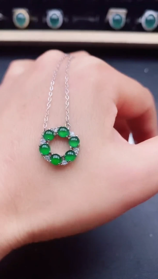 翡翠银S925镶嵌吊坠(赠链)312321