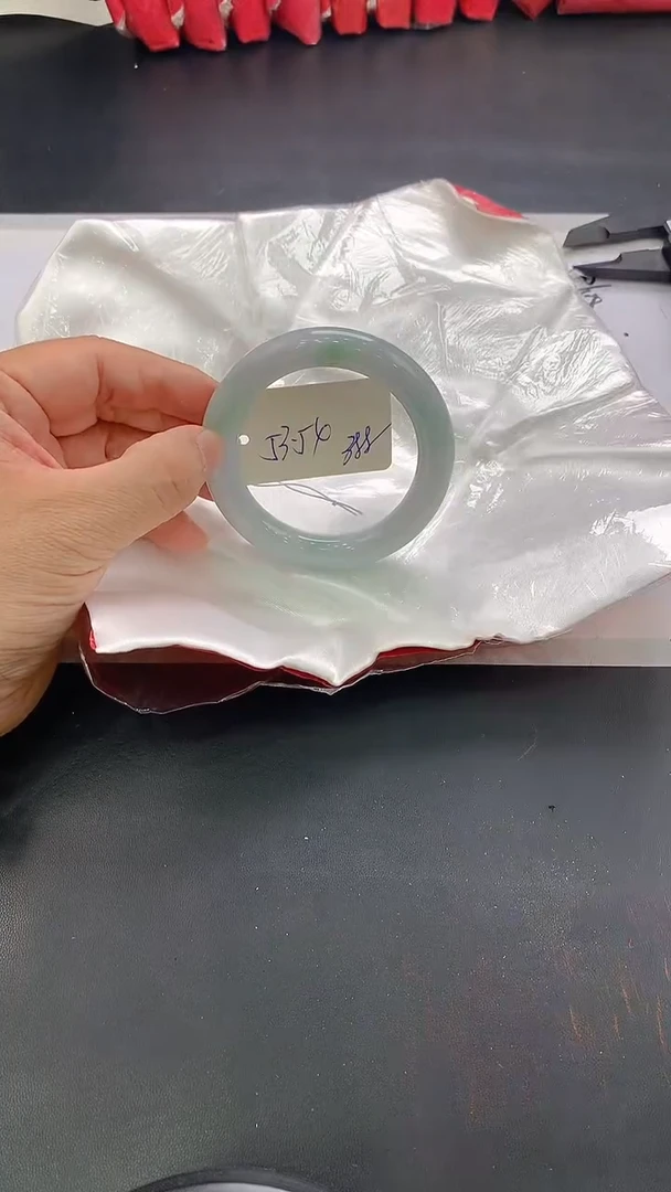 翡翠手镯未镶嵌162