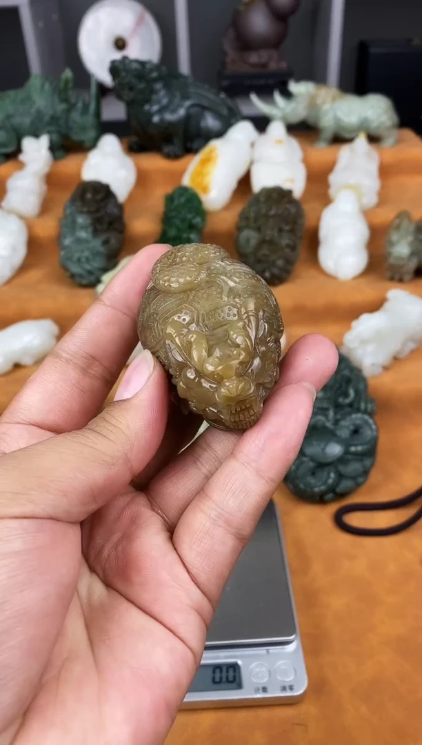 颈饰未镶嵌和田玉1