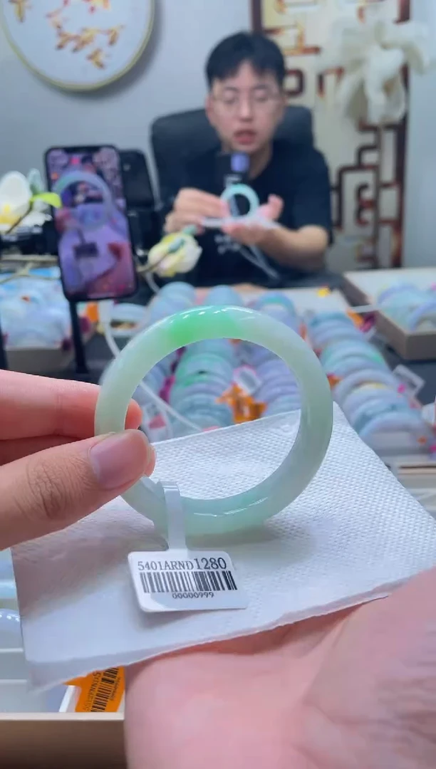 未镶嵌手镯翡翠103-54