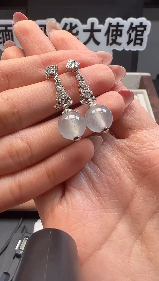 18K金镶嵌翡翠耳饰 缅甸珠宝严选