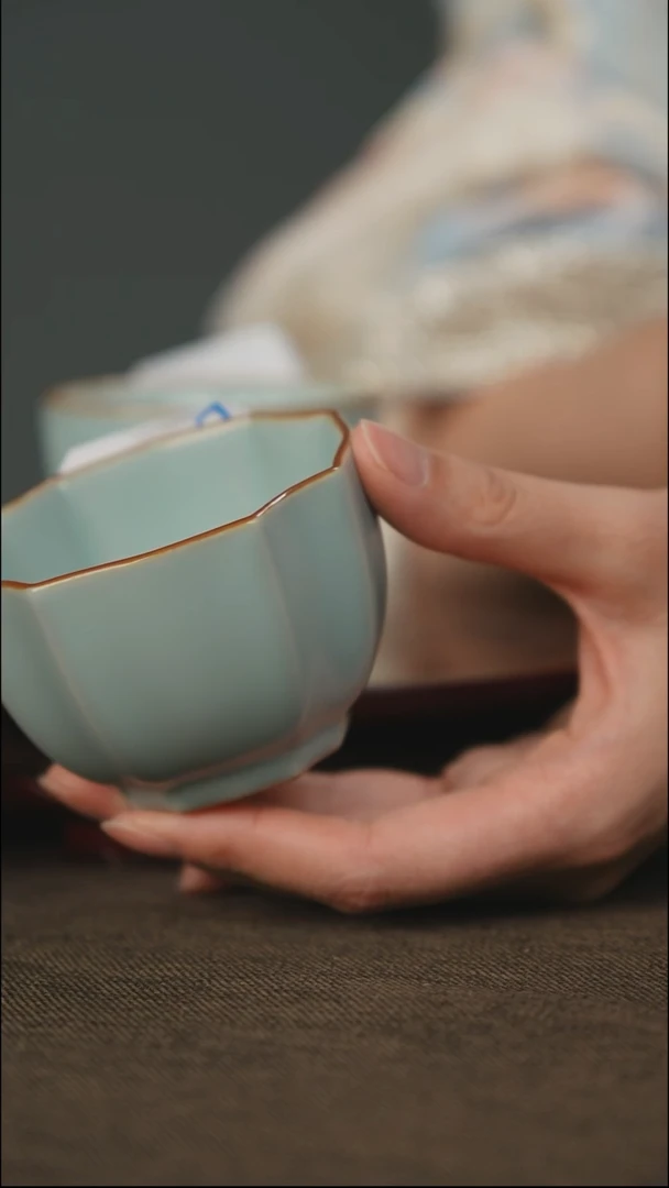 四方葵口杯 带底款
