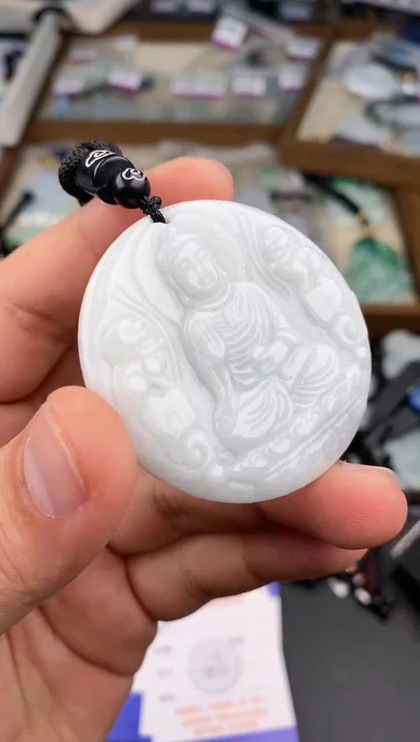 【闪购商品】翡翠颈饰未镶嵌  天然翡翠，一物一图