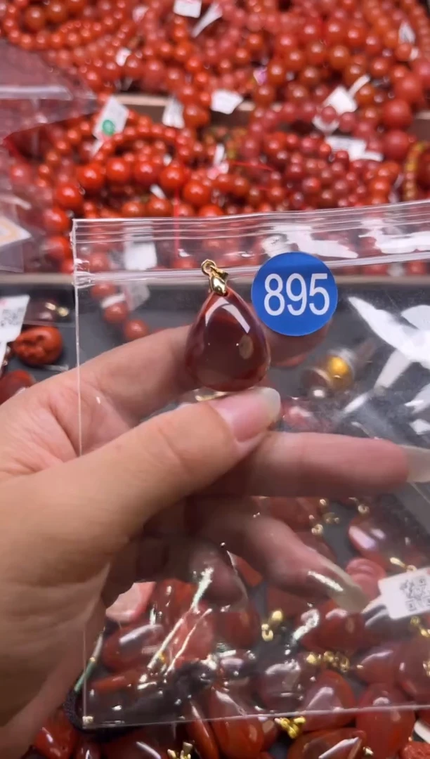 南红玛瑙未镶嵌珠宝奇石895