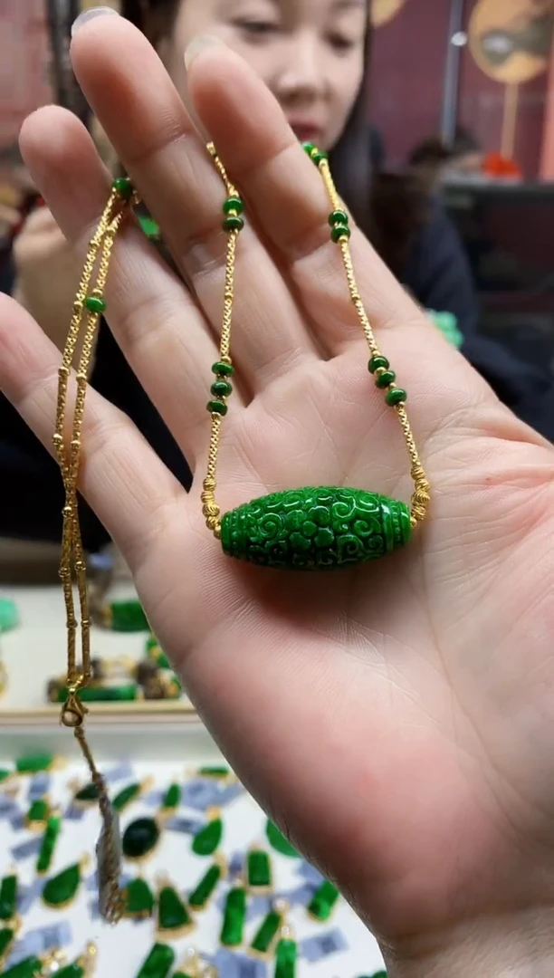 颈饰未镶嵌翡翠翡翠吊坠-79