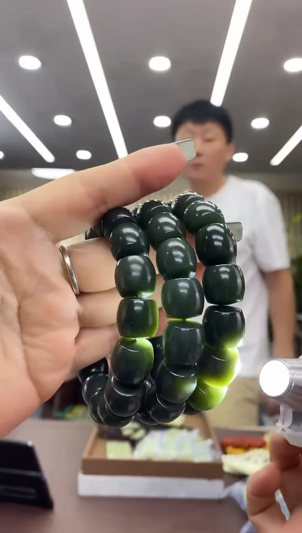 未镶嵌手链透闪石质玉卡14