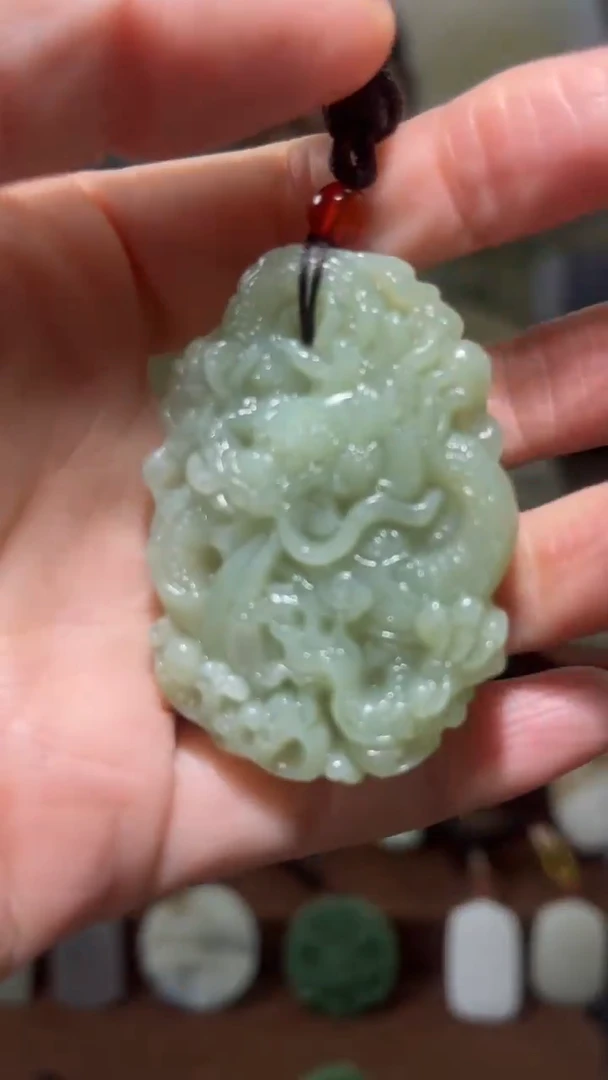 颈饰未镶嵌和田玉·