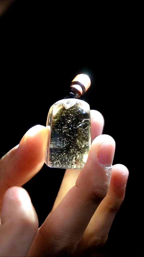 吊坠(赠链)未镶嵌水晶水晶