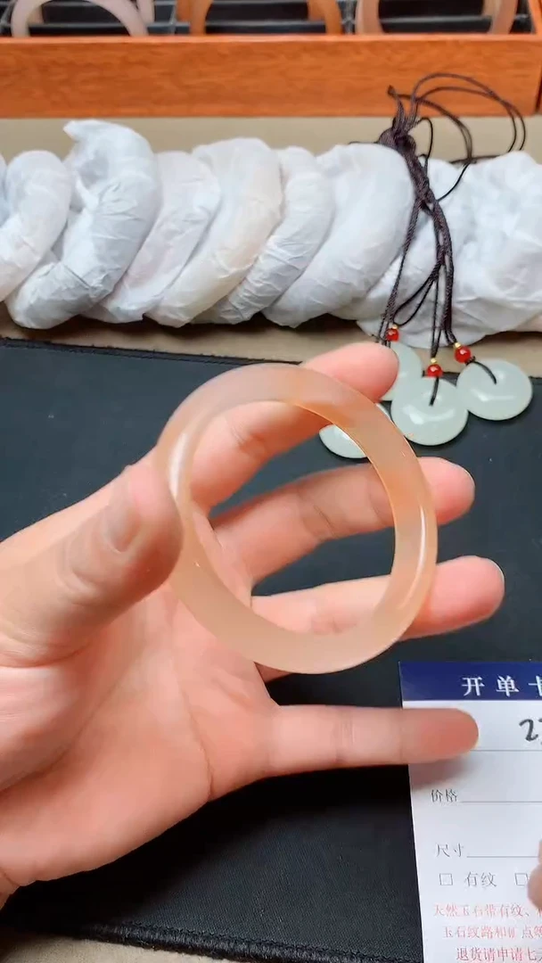 未镶嵌手镯石英质玉232-5354