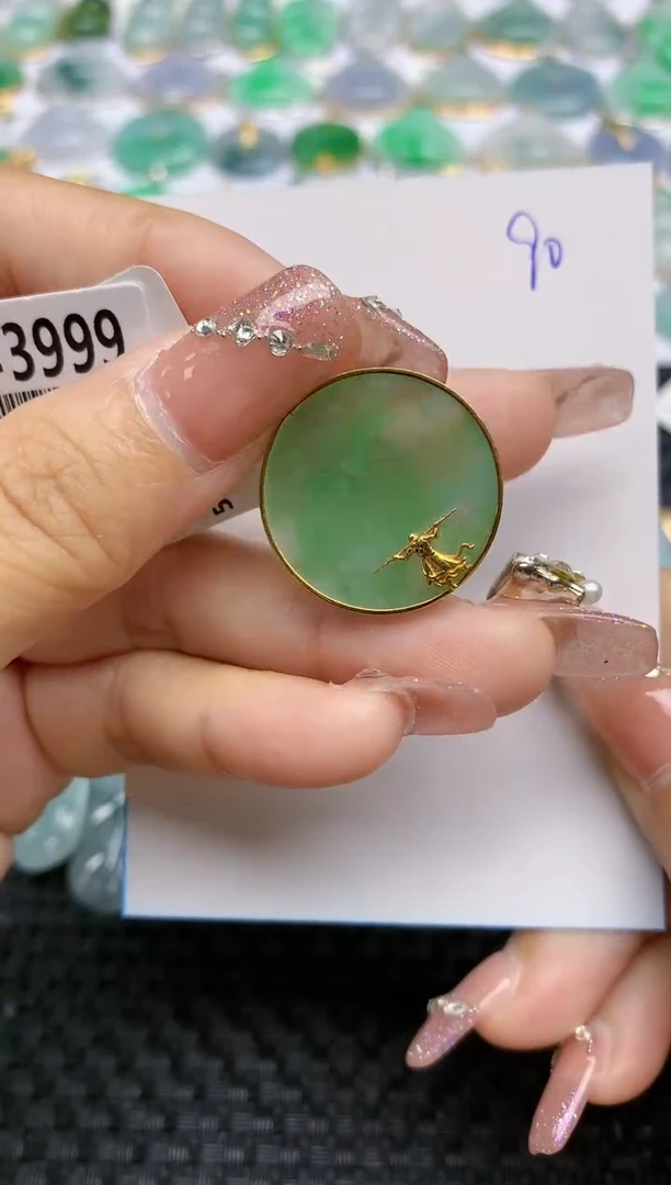 【闪购商品】翡翠颈饰18K金镶嵌天然A货翡翠 90