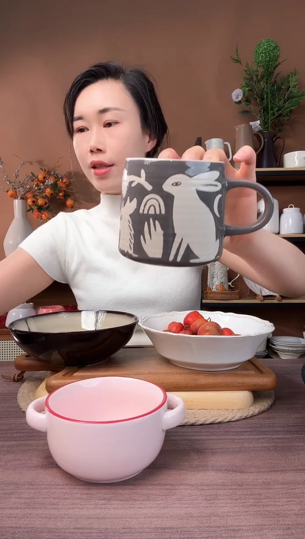 陶瓷手绘兔子杯微瑕