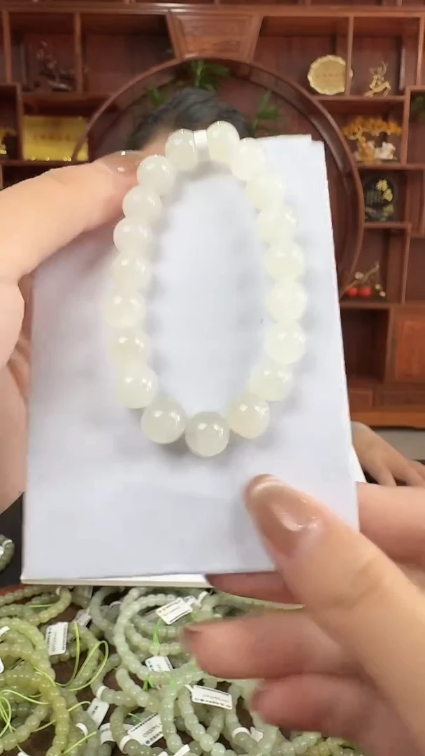 手链未镶嵌和田玉d136 白玉手串