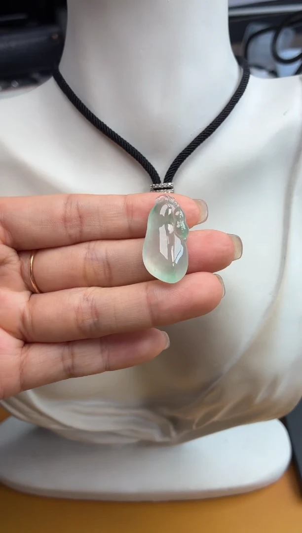 吊坠(不含链)未镶嵌翡翠14 福瓜 28.6 14.4 6.9