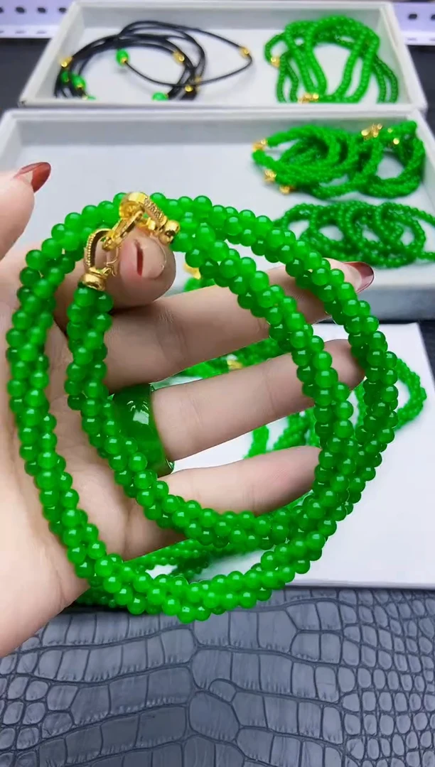 14K金镶嵌翡翠耳饰小米三圈扭扭项链