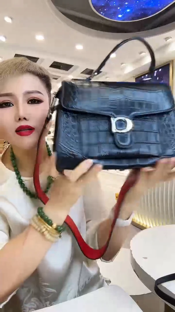 单肩包牛皮（革）雲安娜黑色单肩包2572