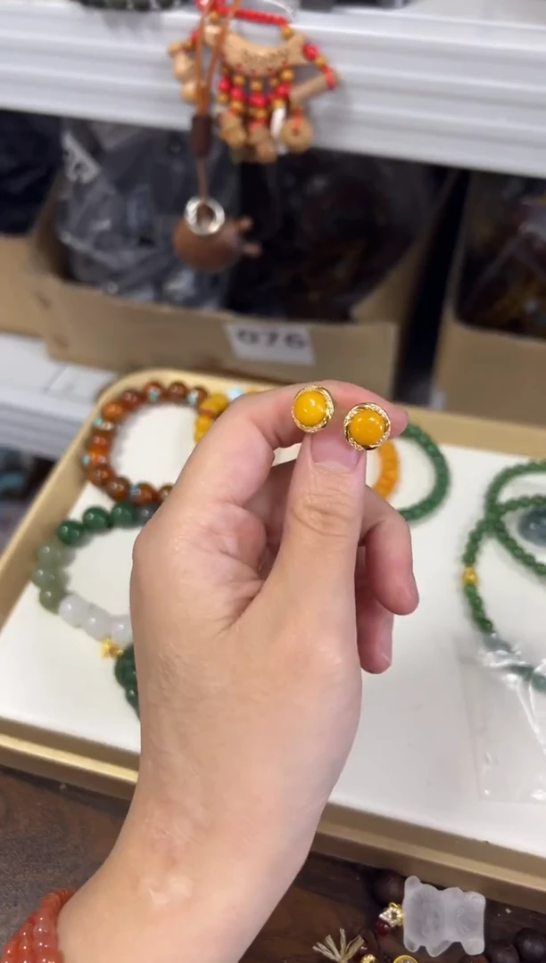 蜜蜡银S925镶嵌耳饰满蜜蜜蜡圆蛋面银耳钉[4371]
