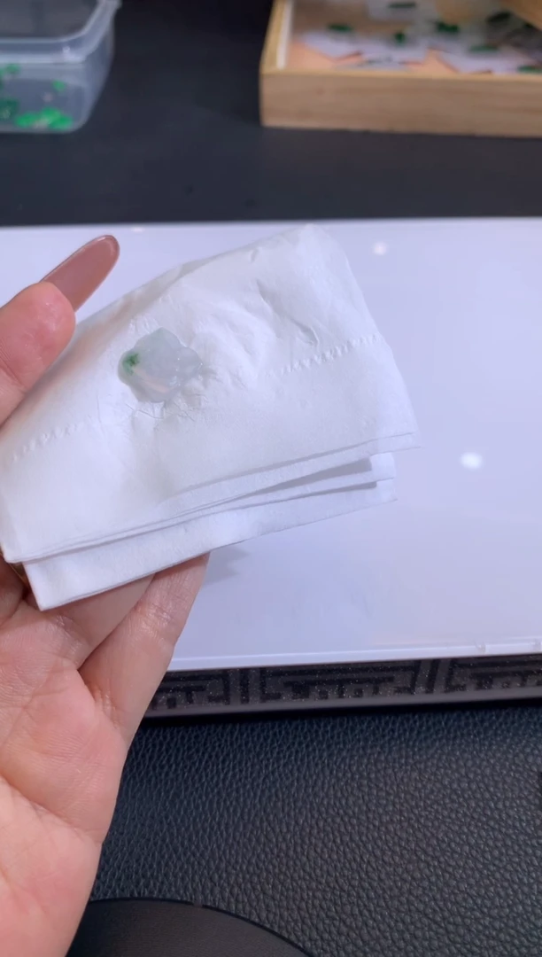 【闪购商品】定制翡翠未镶嵌翡翠