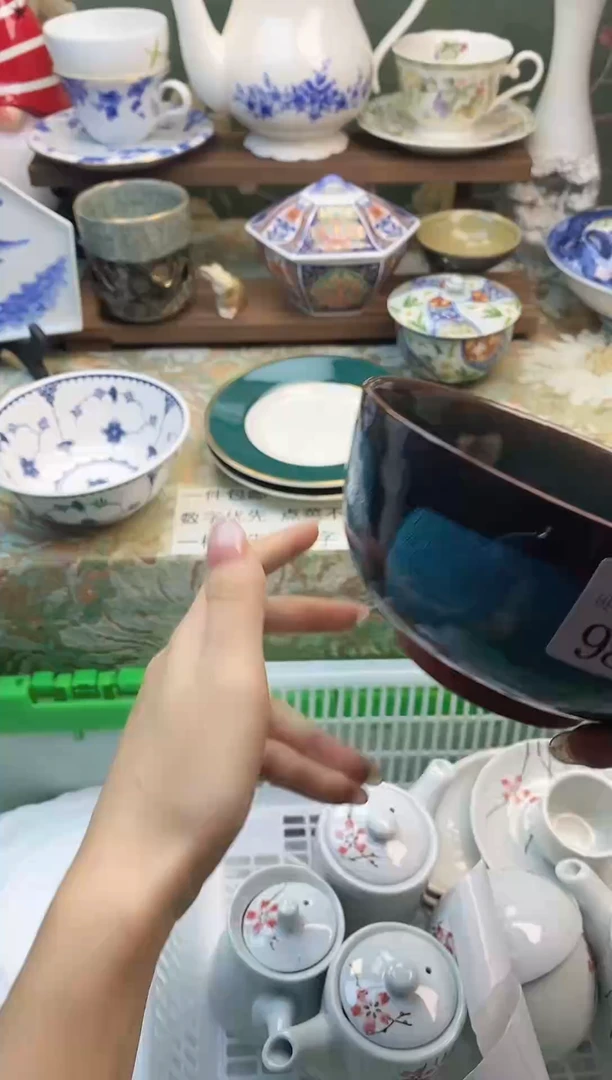 瓷片舞**荷好运           A086