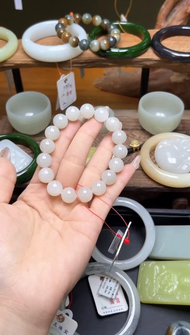 未镶嵌手串和田玉卡12黑山料 圆珠