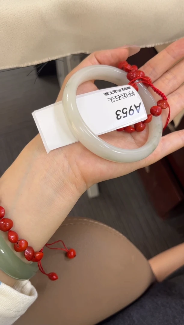 未镶嵌手镯石英质玉美人痣a953